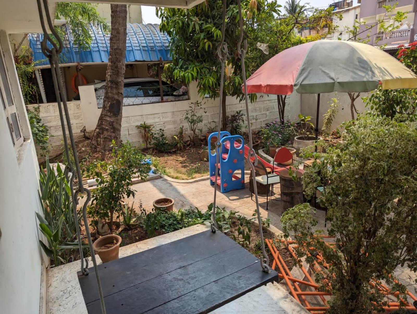 Holiday home Swanky Sojourns
