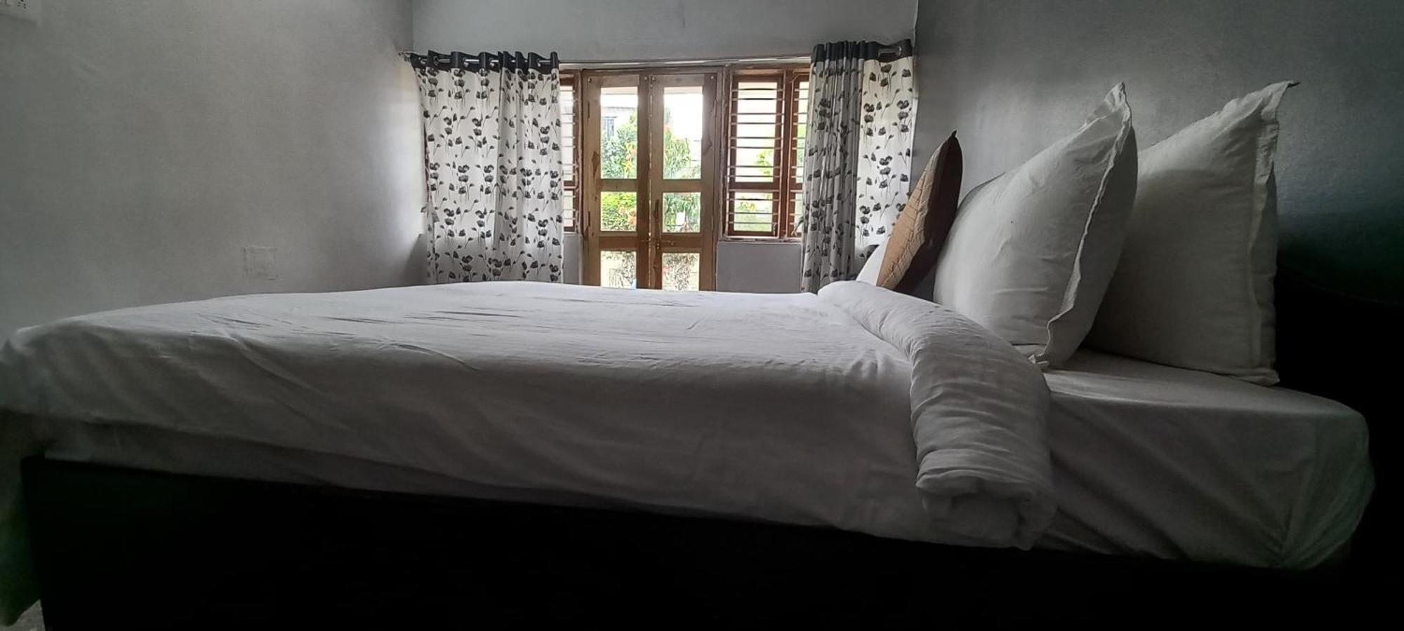 Holiday home Swanky Sojourns *